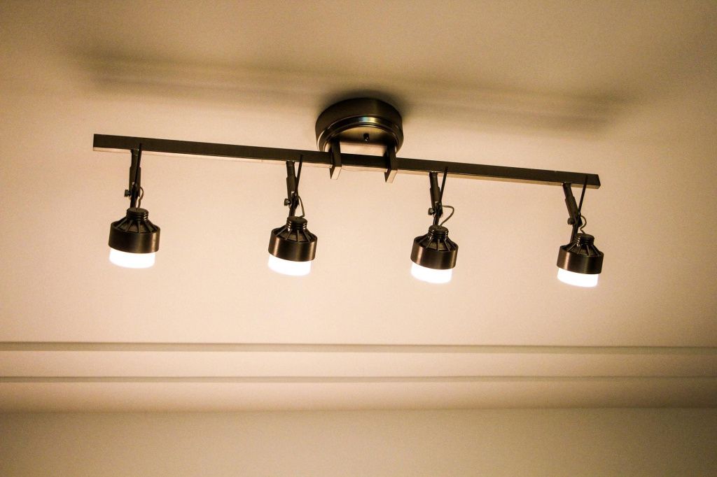 Трековый модульный светильник