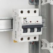 Автоматический выключатель 3-пол. 6А M06N B 6kA AR-M06N-3-B006 ARMAT IEK