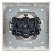 Штепсельная розетка встраиваемая IEK BRITE 16А BR-R14-16-K91-F РСР14-1-0-БрАБ с з/к и шторками в сборе арктический белый