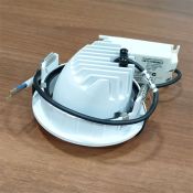 Встраиваемый светильник   9W Белый теплый Luminosity RND IN 220V IP44 диммируемый круглый белый Уценка!