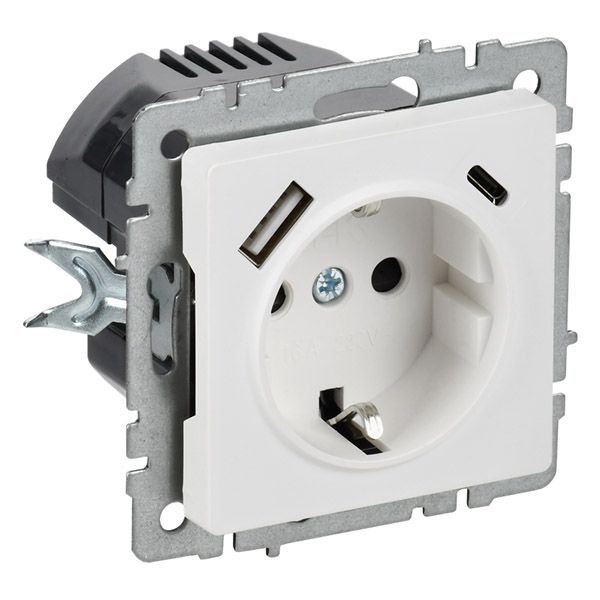 Штепсельная розетка встраиваемая IEK BRITE 16А BR-R14-16-U22-018-K91 РЮш11-1-БрАБ с з/к и шторками с USB A+C 18Вт арктический белый