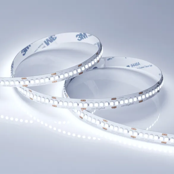 Светодиодная лента Белый холодный 2835/3528 24V 19.2W/m 240Led/метр 018728(2) RT6-3528-240 4x  LUX однорядная