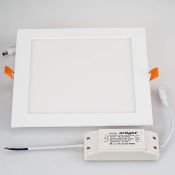 Встраиваемый светильник-панель  21W Белый теплый  020137 DL-225x225M-21W 220V IP20 квадратный белый