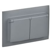 Штепсельная розетка встраиваемая двойная IEK SKANDY 16А SK-R26-16-44-K03-F SK-R12Gr с з/к со штороками и крышкой в сборе серый IP44 Штепсельная розетка встраиваемая двойная IEK SKANDY 16А SK-R26-16-44-K03-F SK-R12Gr с з/к со штороками и крышкой в сборе серый IP44