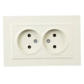 Штепсельная розетка встраиваемая двойная IEK BRITE 10А BR-R23-10-K10-F РСш12-2-БрКр без з/к с з/ш в сборе бежевый