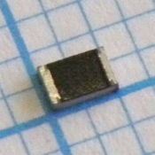 Резистор чип 0805     240R 1%
