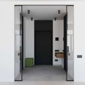 УДАЛЕНО  15W Белый теплый 022951 SP-POLO-R85-1 220V цилиндр накладной черный с черной вставкой Уценка!!!