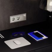 Розетка встраиваемая VOLTUM S70 с заземлением и защитными шторками 16А с USB A+A шелк