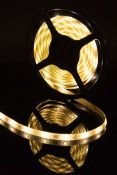 Светодиодная лента Белый теплый 5060 12V  7.2W/m 30Led/метр герм (силикон) 00000000076 SWG530-12-7.2-WW-65