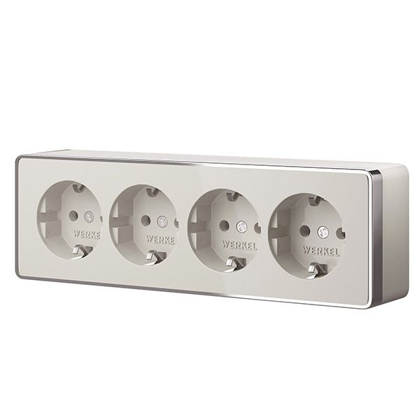 Штепсельная розетка накладная четверная WERKEL GALLANT 16A 250V W5072204  с/з и шторками слоновая кость Штепсельная розетка накладная четверная WERKEL GALLANT 16A 250V W5072204  с/з и шторками слоновая кость