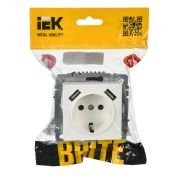 Штепсельная розетка встраиваемая IEK BRITE 16А BR-R14-16-U21-D21-K01 РЮш10-1-БрБ с з/к и шторками с USB A+A 2,1А белый