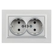 Штепсельная розетка встраиваемая двойная IEK BRITE 16А BR-R24-16-K47-F РСш12-3-БрА с з/к и шторками в сборе алюминий