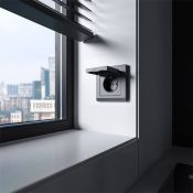 Штепсельная розетка встраиваемая WERKEL 16A 250V W1171264  с/з, шторками и защитной крышкой графит матовый