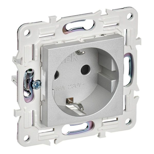 Штепсельная розетка встраиваемая IEK SKANDY 16А SK-R14-16-1-K23 SK-R06S с з/к и шторками безвинтовое крепление серебряный