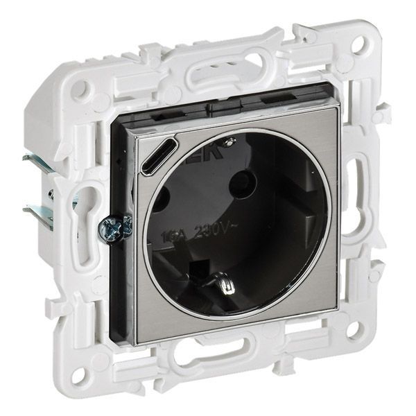 Штепсельная розетка встраиваемая IEK SKANDY 16А SK-R14-16-U14-018-K50 SK-R17N с з/к и шторками с USB A+C 18Вт металл никель