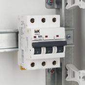 Автоматический выключатель 3-пол. 25А M06N B 6kA AR-M06N-3-B025 ARMAT IEK
