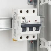 Автоматический выключатель 3-пол. 4А M10N C 10kA AR-M10N-3-C004 ARMAT IEK