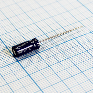 конденсатор SR    25V   33uF