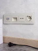 Штепсельная розетка встраиваемая IEK BRITE 16А BR-R14-16-U22-018-K10 РЮш11-1-БрКр с з/к и шторками с USB A+C 18Вт бежевый