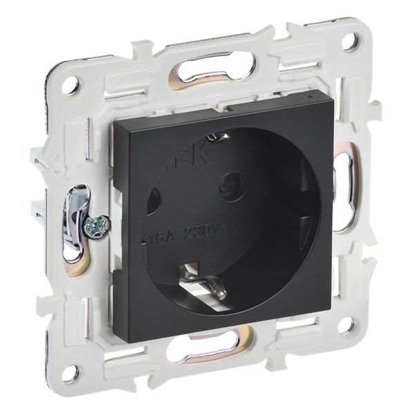 Штепсельная розетка встраиваемая IEK SKANDY 16А SK-R14-16-1-K02 SK-R06B с з/к и шторками безвинтовое крепление черный