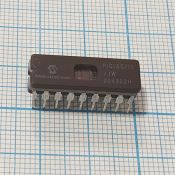 микросхема PIC16C715/JW