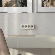 Штепсельная розетка накладная четверная WERKEL GALLANT 16A 250V W5072204  с/з и шторками слоновая кость Штепсельная розетка накладная четверная WERKEL GALLANT 16A 250V W5072204  с/з и шторками слоновая кость