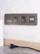 Рамка металлическая 4 поста IEK BRITE BR-M42-M-01-K49 РУ-4-1-Бр латунь RE