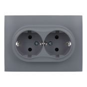 Штепсельная розетка встраиваемая двойная IEK SKANDY 16А SK-R24-16-K03-F SK-R07Gr с з/к с з/ш в сборе серый