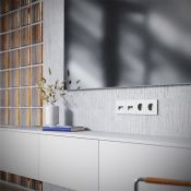Розетка телевизионная встраиваемая VOLTUM S70 TV+RJ45 кат. 6 сталь