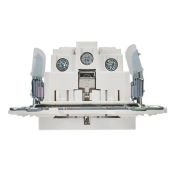 Штепсельная розетка встраиваемая IEK SKANDY 16А SK-R11-16-K01 SK-R05W с з/к без з/ш арктический белый