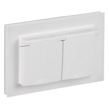Штепсельная розетка встраиваемая двойная IEK BRITE 16А BR-R26-16-44-K91-F РСбш12-3-44-БрАБ с з/к и шторками с крышкой арктический белый IP44