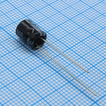 конденсатор EMR    35V   47uF