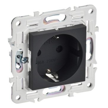 Штепсельная розетка встраиваемая IEK SKANDY 16А SK-R14-16-1-K53 SK-R06G с з/к и шторками безвинтовое крепление графит
