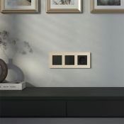 Рамка пластик 3 поста WERKEL Slab W0032911 шампань софт