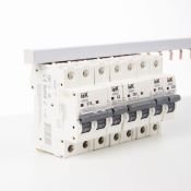 Шина соединительная типа PIN (штырь) 3Р 63А (1м) YNS21-3-063 IEK