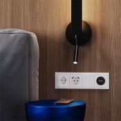 Рамка стеклянная VOLTUM S70 на 4 поста белый матовый