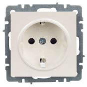 Штепсельная розетка встраиваемая IEK BRITE 16А BR-R14-16-K36 РС14-1-0-БрЖ с з/к и шторками жемчуг