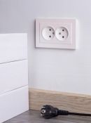 Штепсельная розетка встраиваемая двойная IEK BRITE 10А BR-R23-10-K36-F РСш12-2-БрЖ без з/к с з/ш в сборе жемчуг