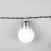 Садовая гирлянда Белый теплый с насадками «Белые шары» 2,7м тёмная нить, 10 LED на солнечной батарее IP44