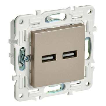 Розетка встраиваемая USB IEK SKANDY A+A 3,1А SK-U21-D31-K37 SK-R15Sh шампань