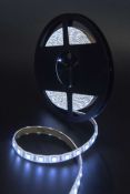 Светодиодная лента Белый 5060 24V 14.4W/m 60Led/метр герм (силикон) 00-00009710 SWG560-24-14.4-W-65-M
