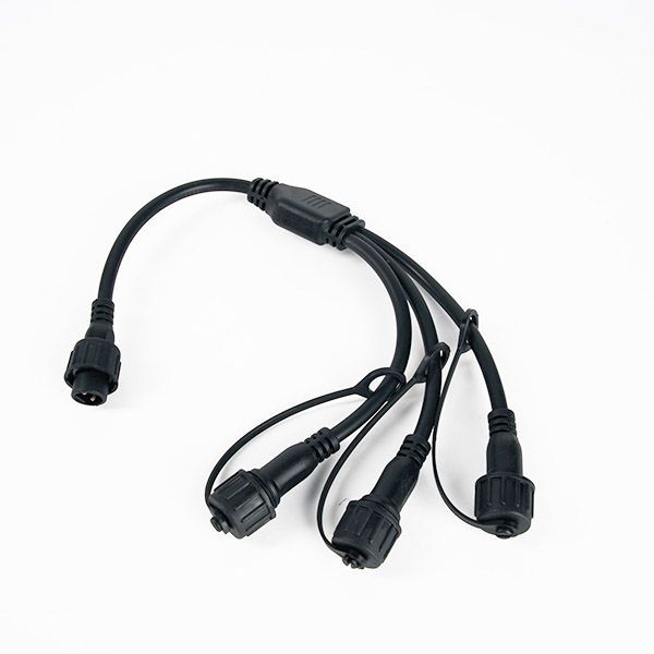 Разветвитель для гирлянд ALEDUS SP-3Lines-B 1-3, 2Pin, черный