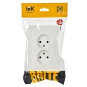 Штепсельная розетка встраиваемая двойная IEK BRITE 10А BR-R20-10-K01-F РС12-2-БрБ без з/к и шторками в сборе белый