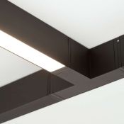 Коннектор тройной 026846 NEO-CLIP-38-CON-T-BK черный