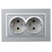 Штепсельная розетка встраиваемая двойная IEK BRITE 16А BR-R21-16-K47-F РС12-3-БрА с з/к без з/ш в сборе алюминий