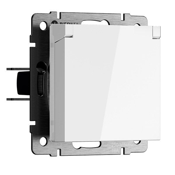 Штепсельная розетка встраиваемая WERKEL 16A 250V WL01-SKGSC-01-IP44  с/з, шторками и защитной крышкой / W1171201  белый