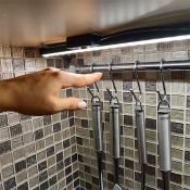 Выключатель бесконтактный для подключения светильников USN-Q851 150W-2P-2M BLACK UL-00013029 черный