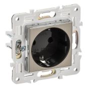 Штепсельная розетка встраиваемая IEK SKANDY 16А SK-R14-16-1-K50 SK-R06N с з/к и шторками безвинтовое крепление металл никель Штепсельная розетка встраиваемая IEK SKANDY 16А SK-R14-16-1-K50 SK-R06N с з/к и шторками безвинтовое крепление металл никель