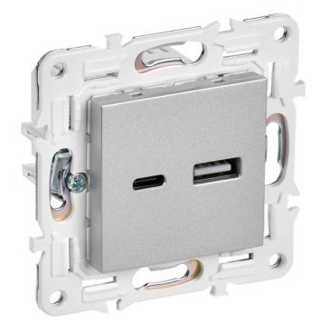 Розетка встраиваемая USB IEK SKANDY A+C 3,1А SK-U22-D31-K23 SK-R14S серебряный