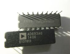 микросхема AD693AQ